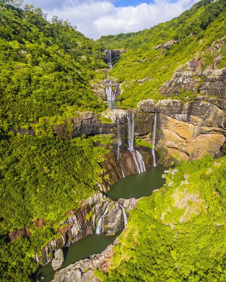 On fait quoi si on aime pas la mer ? La randonnée des 7 Cascades